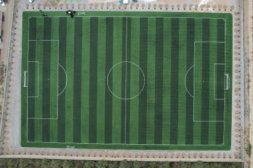 عکس ورزشگاه بزرگ چمن مصنوعی دهیاری زفره 