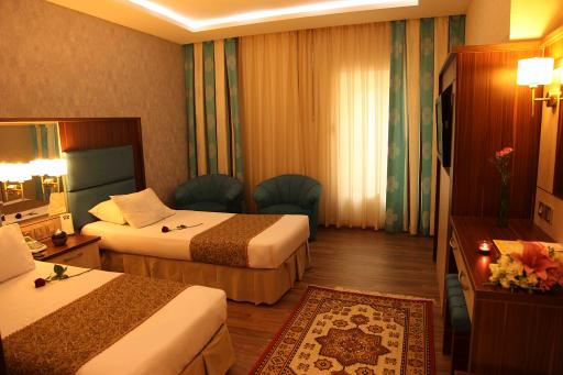 عکس هتل پارسیان عالی قاپو