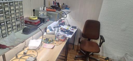 عکس تعمیرات الکترونیک پارس