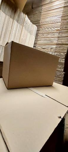 عکس فروشگاه کارتن اسباب کشی نیاز