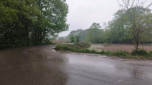 عکس تالاب طبیعی حاجی آباد