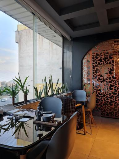 عکس کافه‌ رستوران رُزاموند