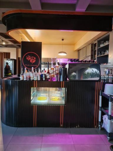 عکس کافه‌ رستوران رُزاموند