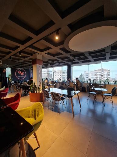 عکس کافه‌ رستوران رُزاموند