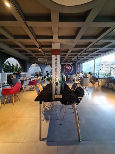 عکس کافه‌ رستوران رُزاموند