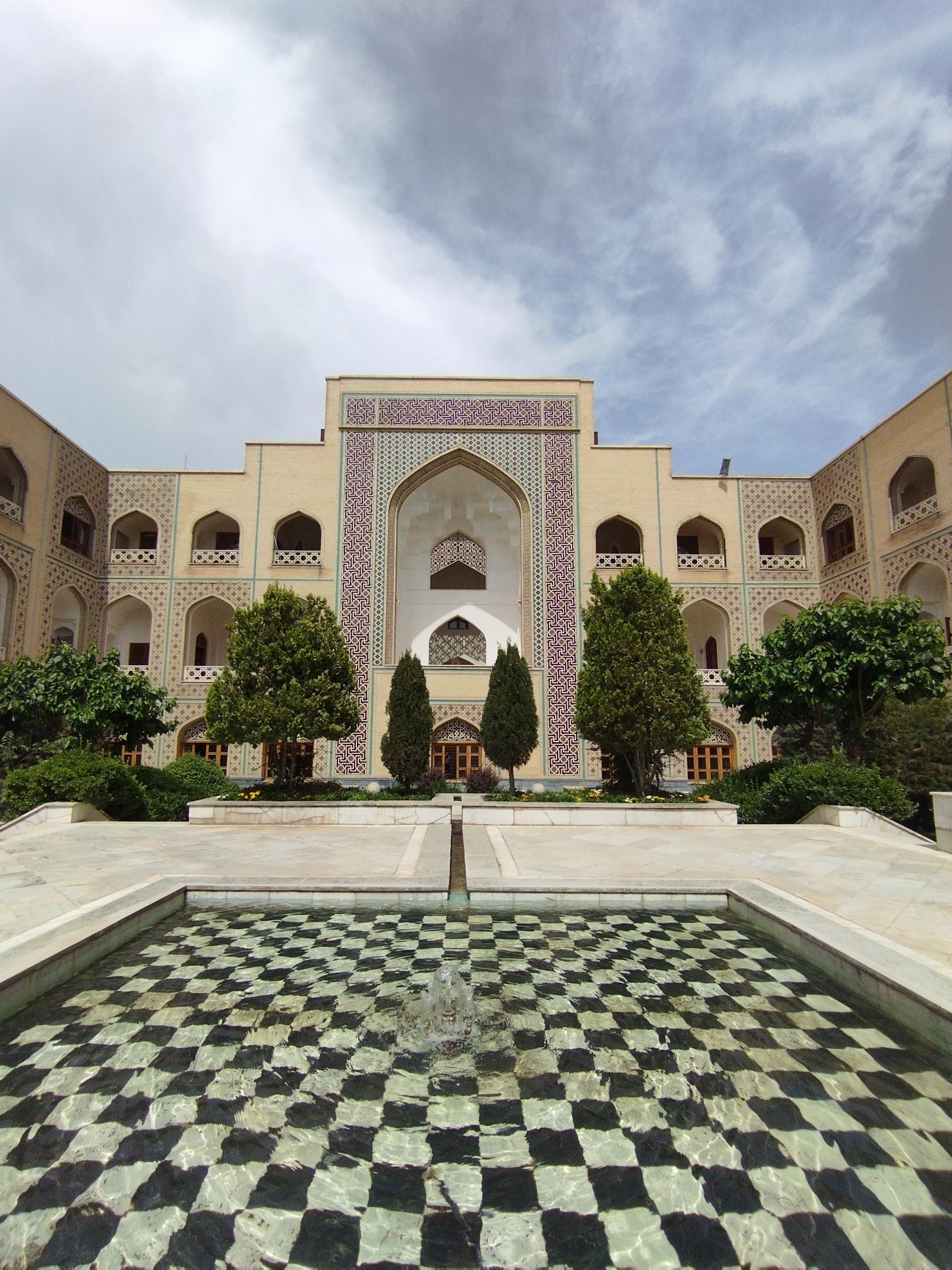 عکس دانشگاه علوم اسلامی رضوی ساختمان ۲