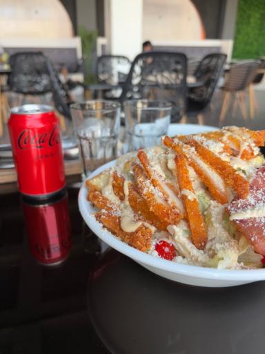 عکس کافه‌ رستوران رُزاموند