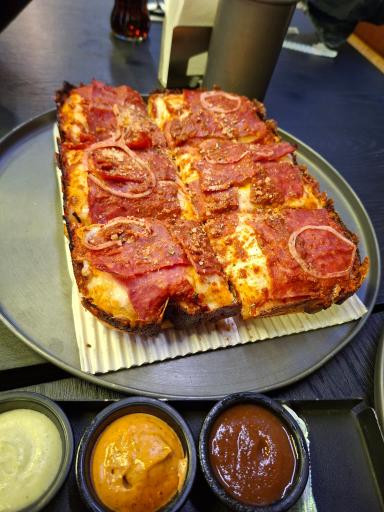 عکس فست فود اسلایس تایم