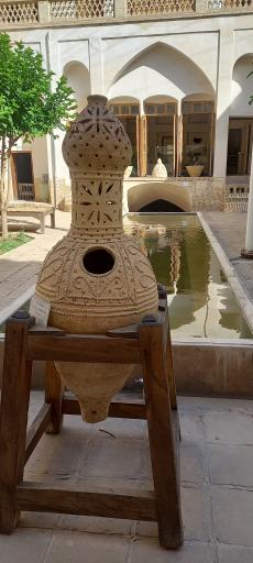 عکس خانه تاریخی تاج