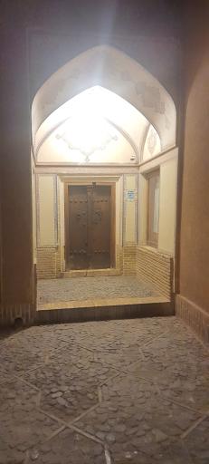 عکس خانه تاریخی تاج