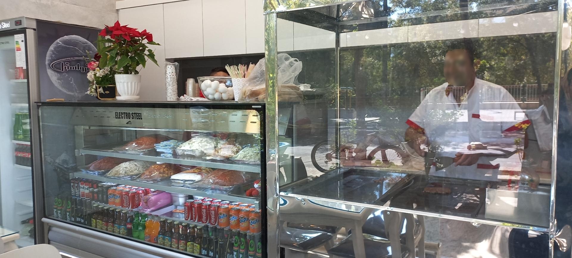 عکس اغذیه حسین ساندویچی