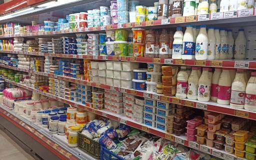 عکس افق کوروش ( شعبه تهران افسریه نبش حقیقت)