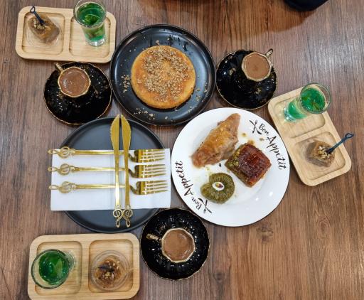 عکس کافه باقلوا امین پاشا