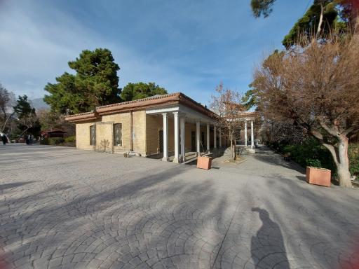 عکس فرهنگسرای ملل