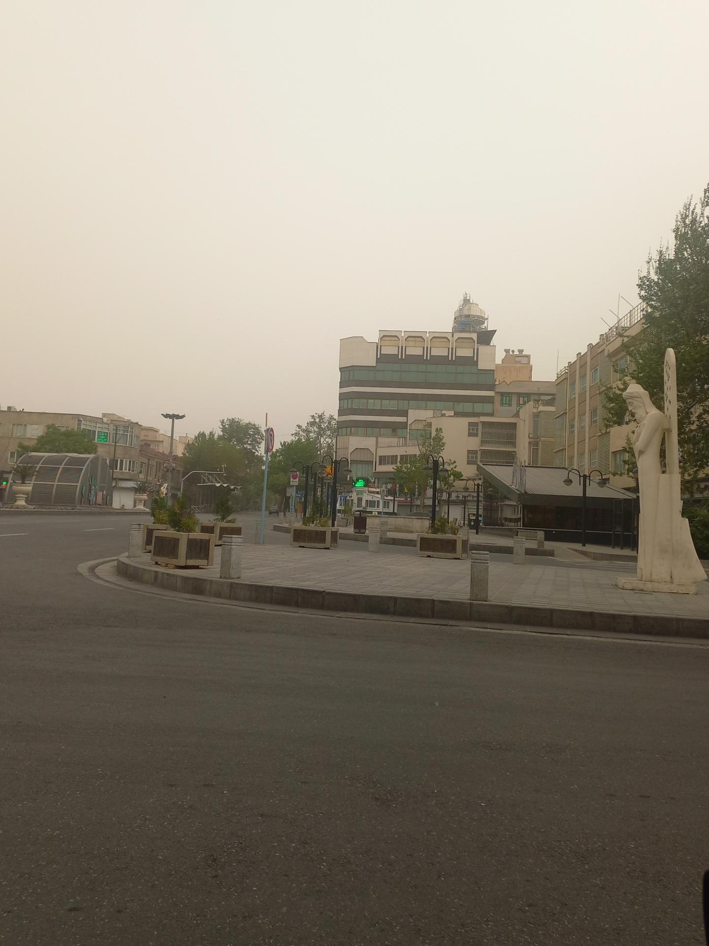 عکس میدان منیریه