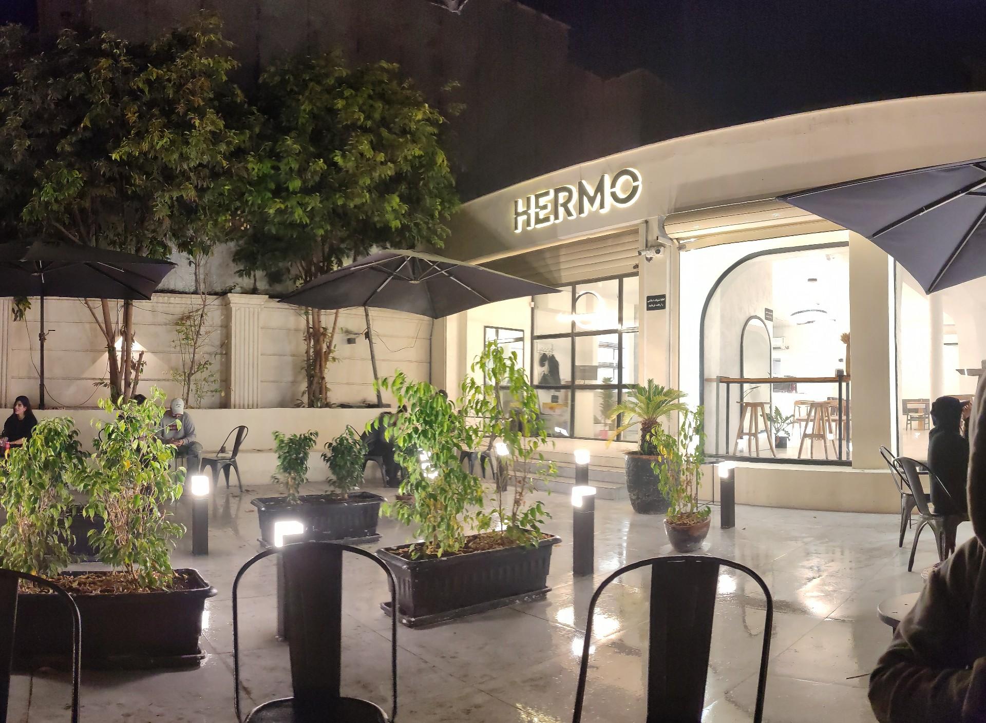 عکس کافه هرمو