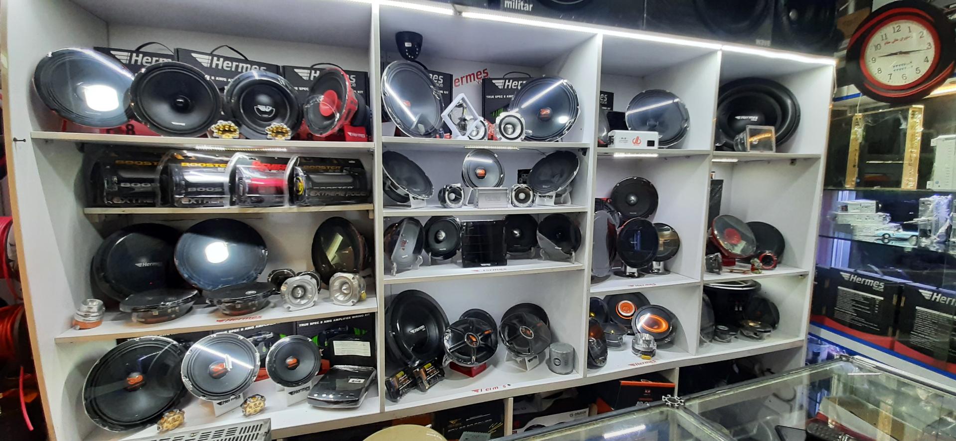 عکس فروشگاه ولوم