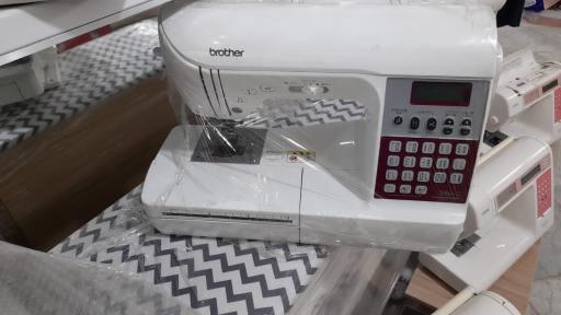 عکس چرخ خیاطی نوعروس 