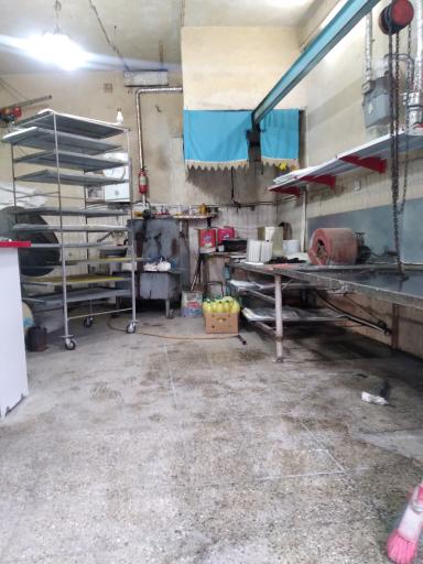 عکس آب‌نبات سازی احسان حبیبی