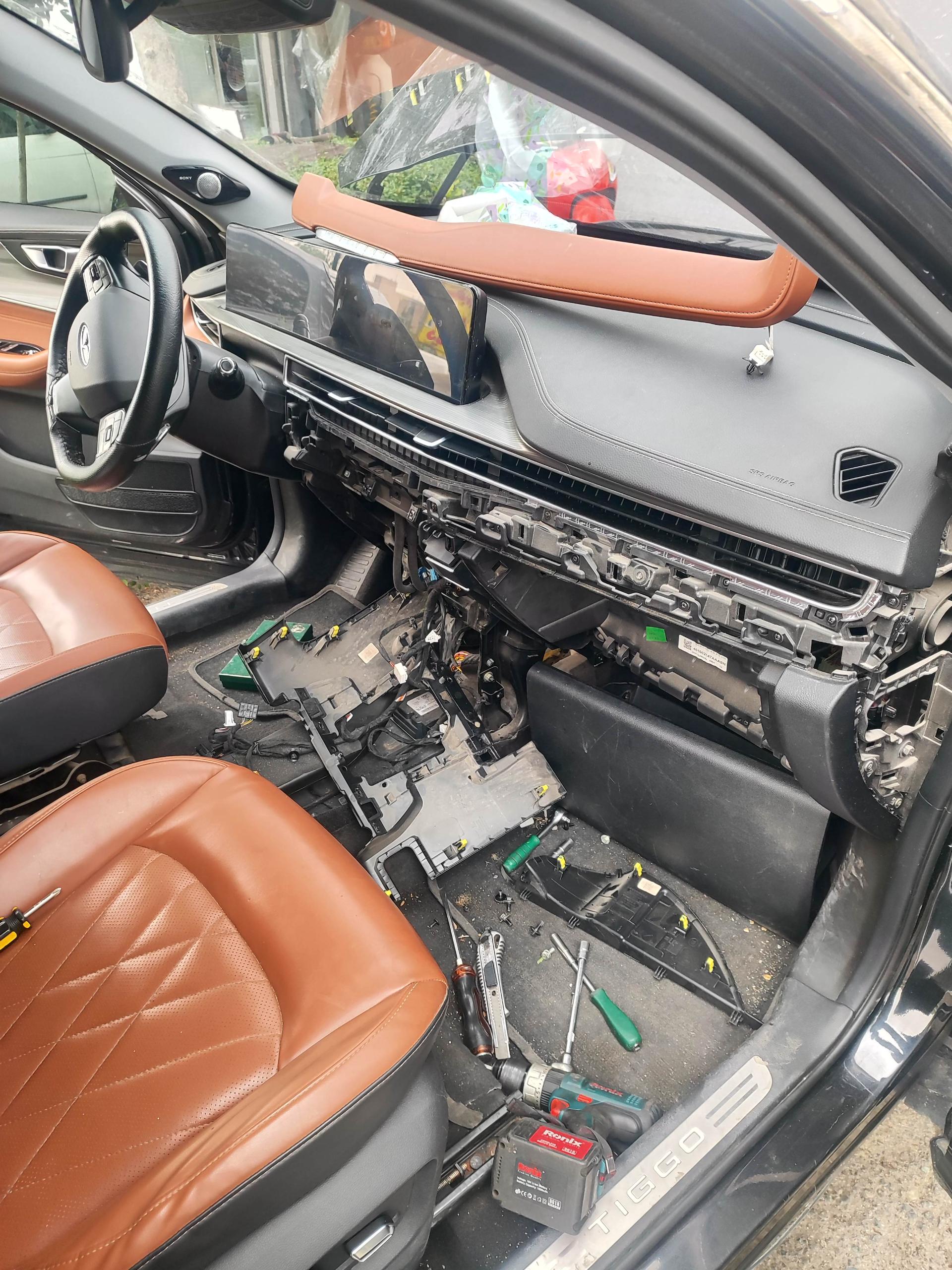 عکس برق خودرو نیایش 