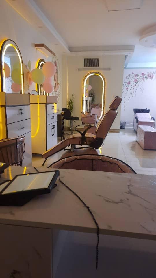 عکس آموزشگاه زیبایی هیژا