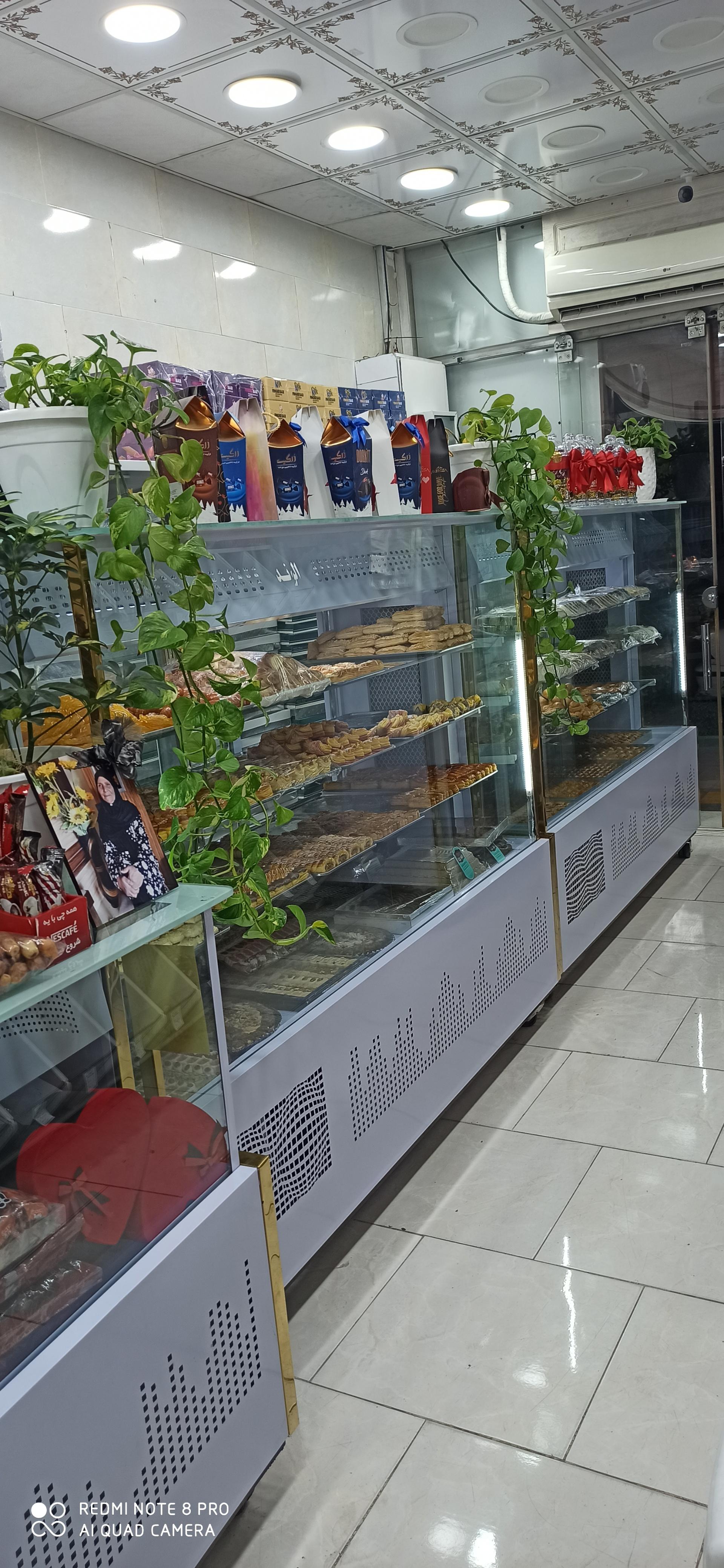 عکس شیرینی سرای مادرانه 