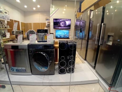 عکس فروشگاه لوازم خانگی کابانیوم