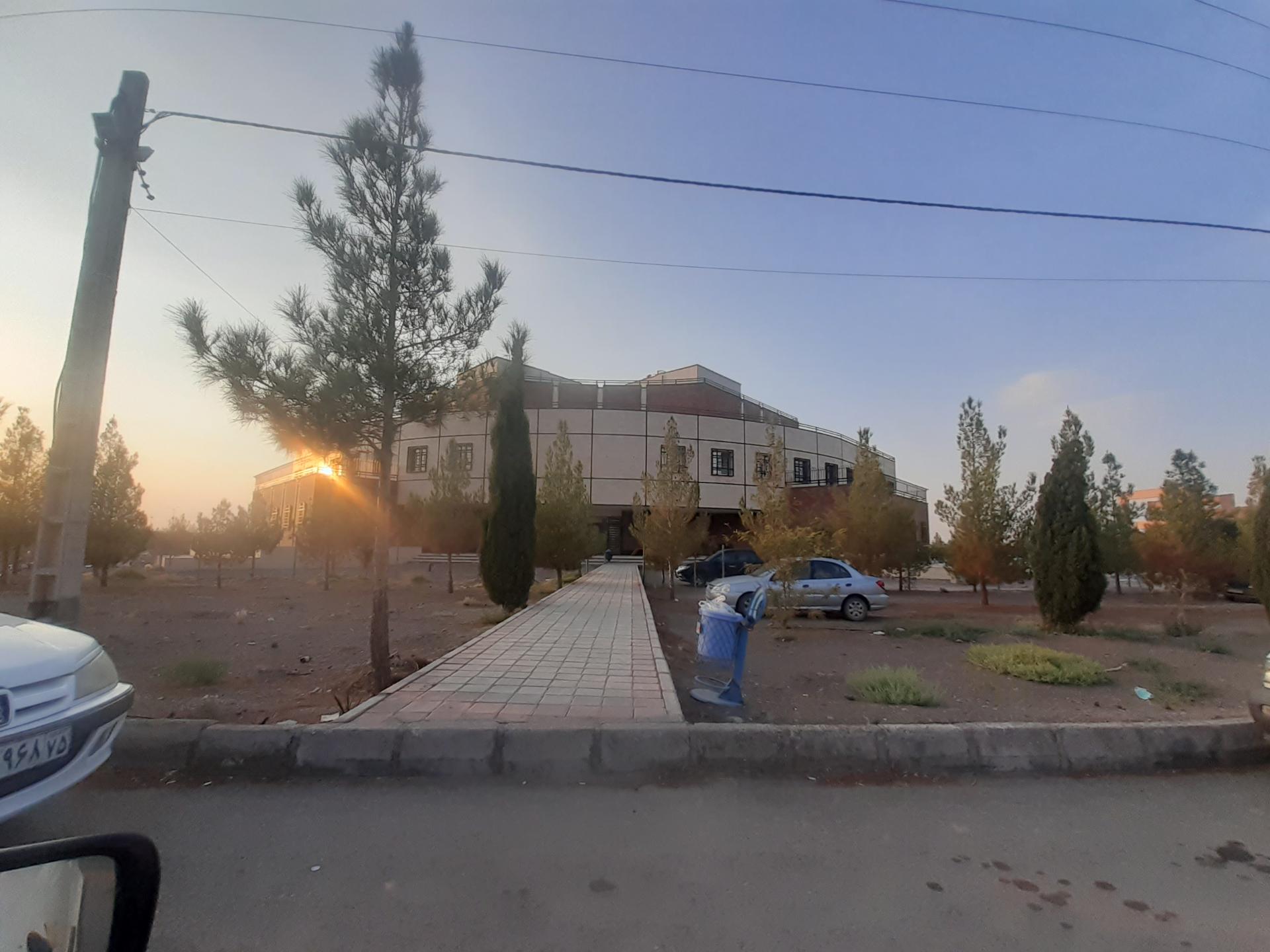 عکس درمانگاه فوق تخصصی سلامت