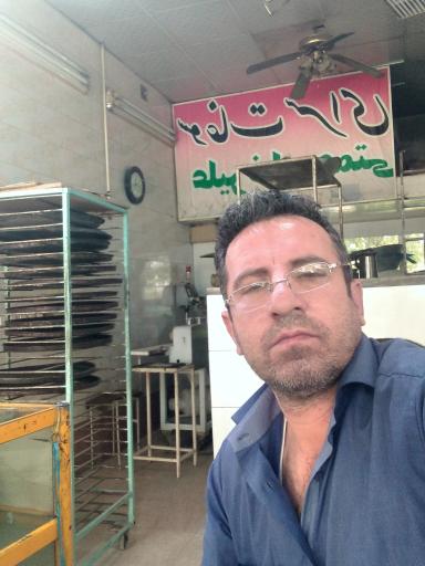 عکس کارگاه نان برنجی محمد رحمتی