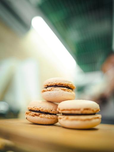 عکس بوتیک شیرینی ژولپ 