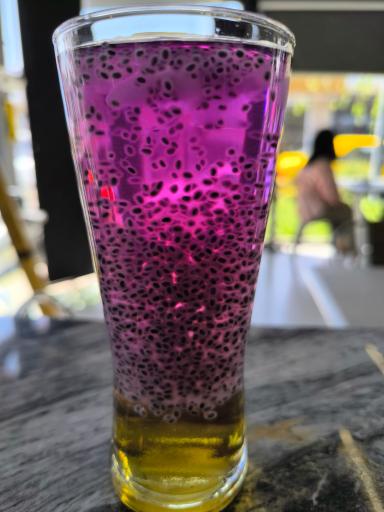 عکس کافه قلیون میروژ