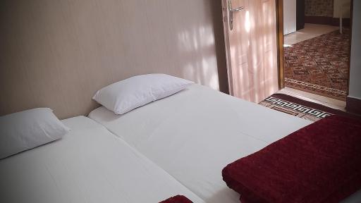 عکس مهمانپذیر هاشمی