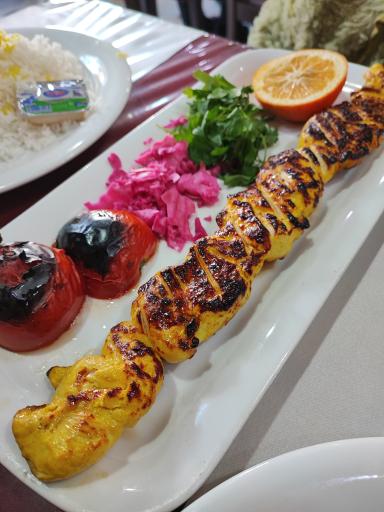 عکس رستوران بعثت