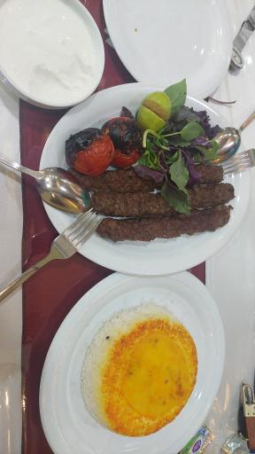 عکس رستوران بعثت