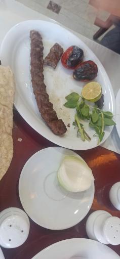 عکس رستوران بعثت