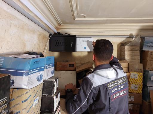 عکس نصب دوربین و دزدگیر اماکن ایمن صنعت