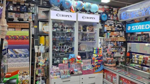 عکس فروشگاه لوازم التحریر فرهنگ