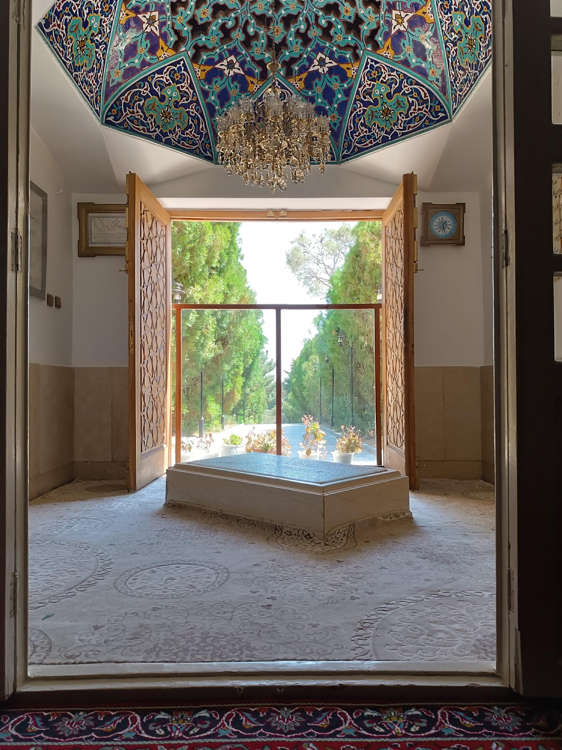 عکس آرامگاه شیخ ابوالحسن خرقانی