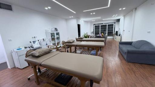 عکس آموزشگاه مراقبت پوست و مو بانو پویا اشکش