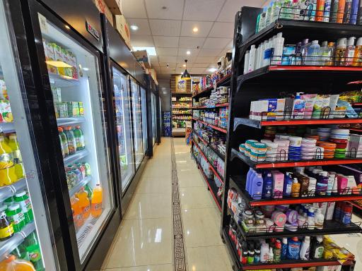 عکس سوپر مارکت عدل مارکت