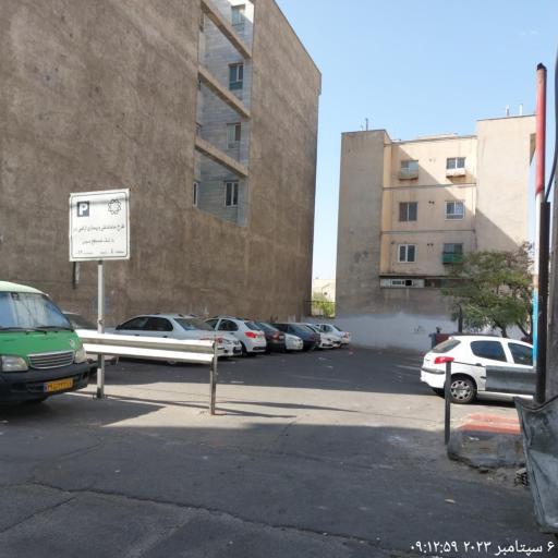 عکس پارکینگ همسطح عمومی شماره ۱۲