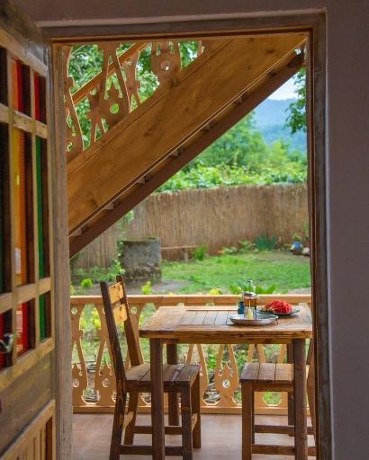 عکس اقامتگاه بومگردی جواهر