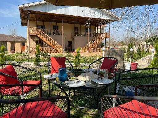 عکس اقامتگاه بومگردی جواهر