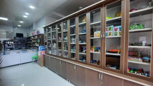 عکس فروشگاه لوازم التحریر محسن