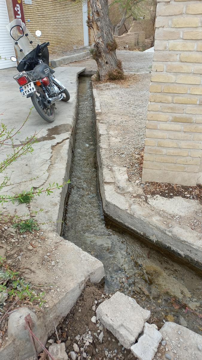 عکس قنات منگاباد