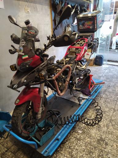 عکس تعمیرگاه موتور موتوتکنیک