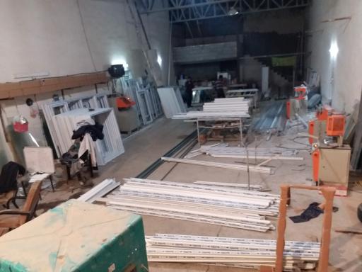 درب وپنجره upvc تهمتن