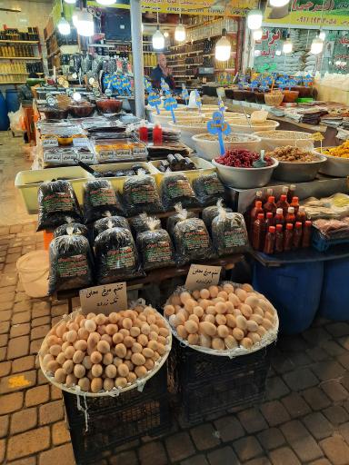 عکس بازارچه سنتی میوه و تره بار شهرداری نوشهر