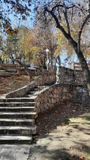 عکس آبشار پارک وکیل باد