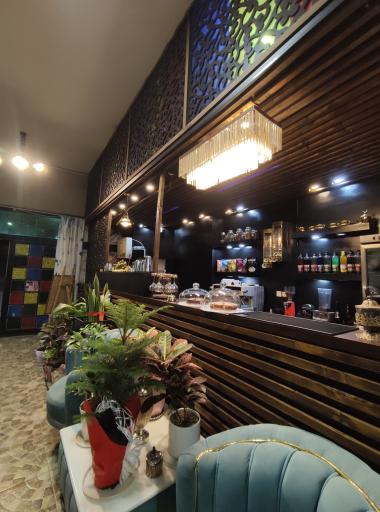 عکس خان سرای پدر